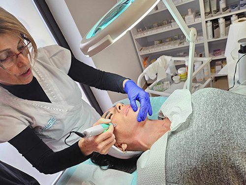 Curs fizic de Mezoterapie cu Inducţie de Colagen