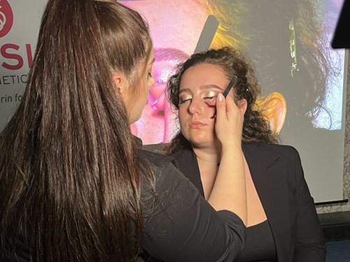 MasterClass - Seminar de perfectionare pentru make-up artiști